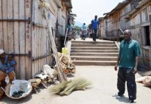Des kiosques restés fermés au marché de Musaga