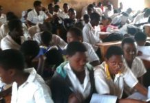 Frais scolaires supplémentaires, une spéculation dit le MinEduc