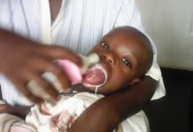 SOS: Manirakiza Donatien avec sa langue gonflée depuis sa naissance