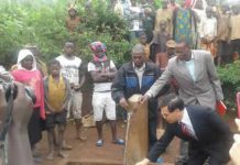 Kayanza: l’ambassadeur du japon au Burundi inaugure une adduction d’eau potable à Gahombo