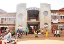 Un incendie détruit deux kiosques au marché de Ngozi